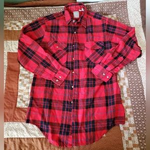 Outdoor Exchange Classic Red Black 100% Acrylic Men's Plaid Shirt. Med. TALL